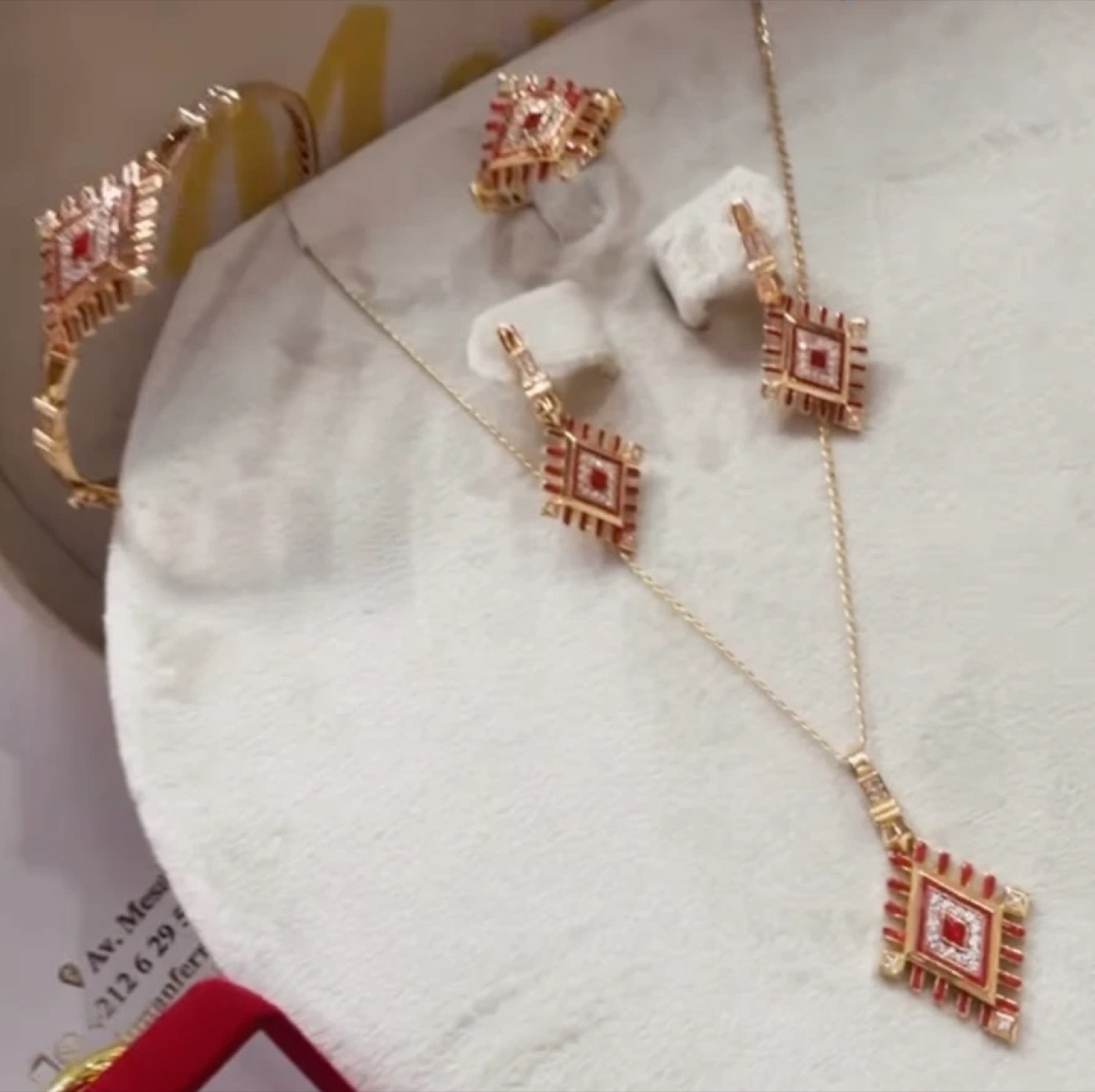 Jeweller's shop photo of the red set